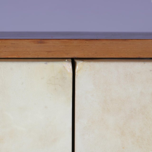 Italian Goatskin Bar Cabinet on Pedestal Base by Aldo Tura, 190s For Sale - Image 12 of 18