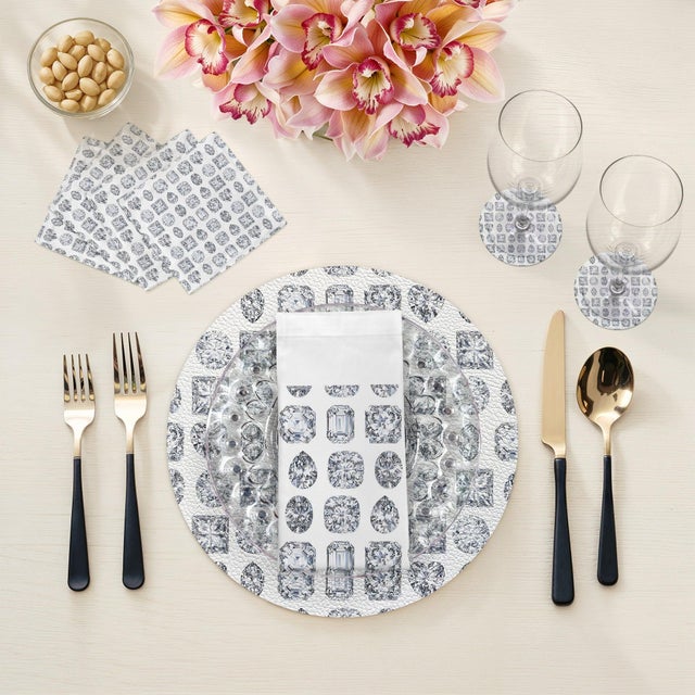 Radiating a brilliant, multi-faceted energy through its precise geometric pattern, this Bougie Diamonds Round Placemat...