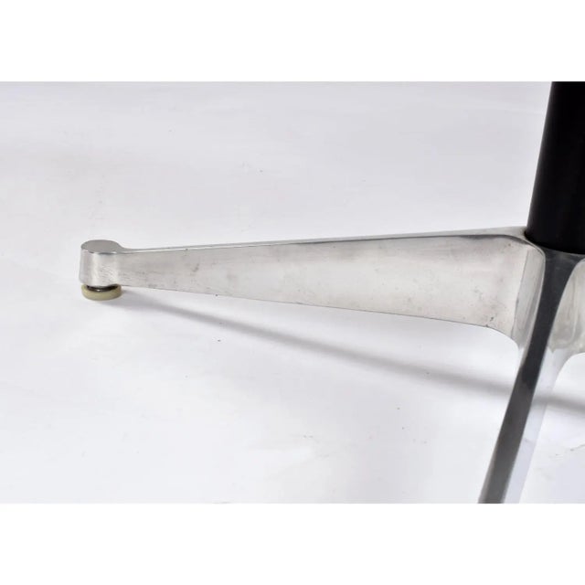 Eames for Herman Miller Round White Marble Coffee Table on Aluminum Base For Sale - Image 6 of 10