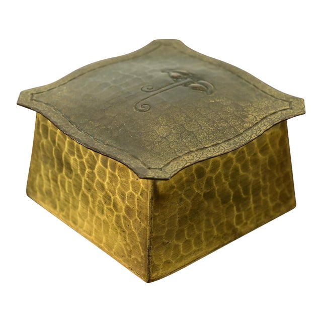 Roycroft Arts & Crafts Hammered Brass Over Copper Inkwell For Sale