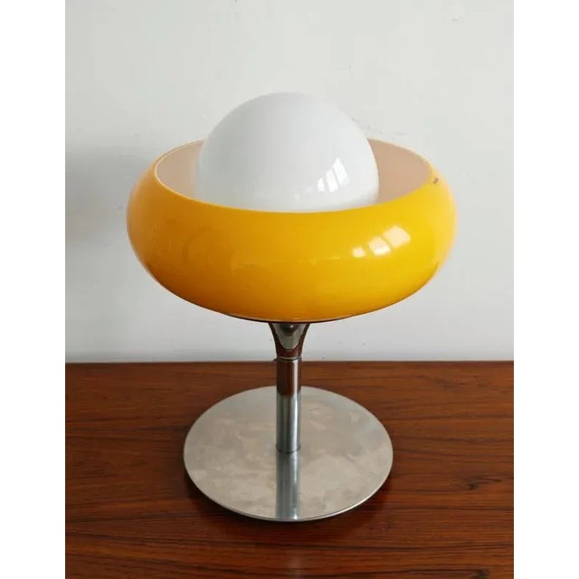 White Mid-Century Modern Jadran or Tulip Table Lamp attributed to Guzzini for Meblo, Former Yugoslavia, 1970s For Sale - Image 8 of 11