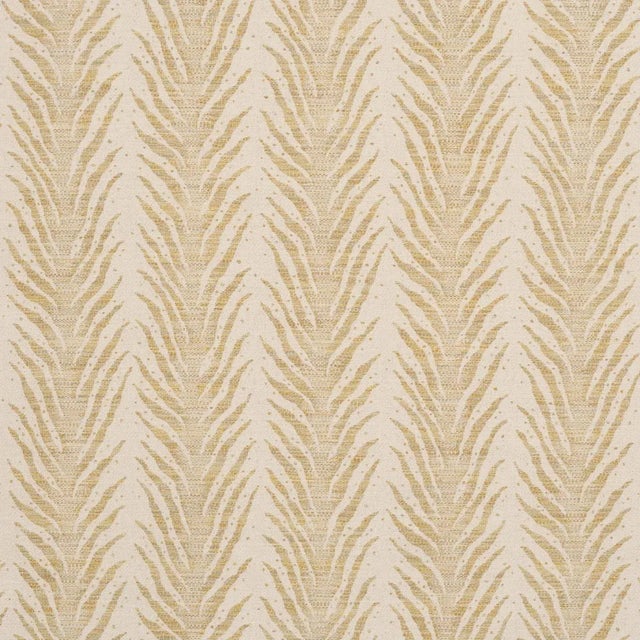 SAMPLE - Schumacher x Celerie Kemble Creeping Fern Fabric In Mimosa Glow For Sale