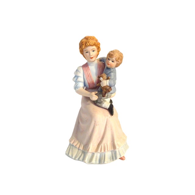 Early 21st Century Porcelain Figurines Made by Home Interiors, Five in All For Sale - Image 5 of 6