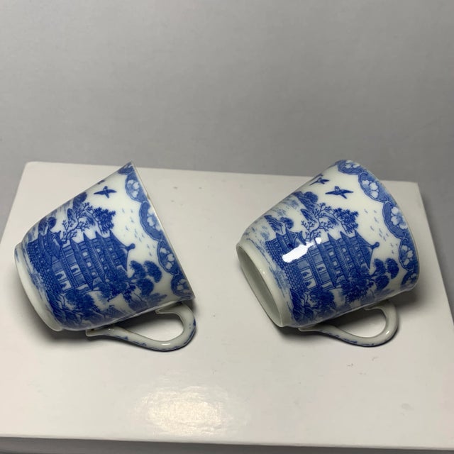 Antique Blue Willow Cups, a Pair For Sale In New York - Image 6 of 9