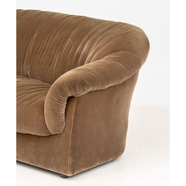 Italian Velvet Upholstered 2-Seat Sofa, 1970s For Sale In New York - Image 6 of 8