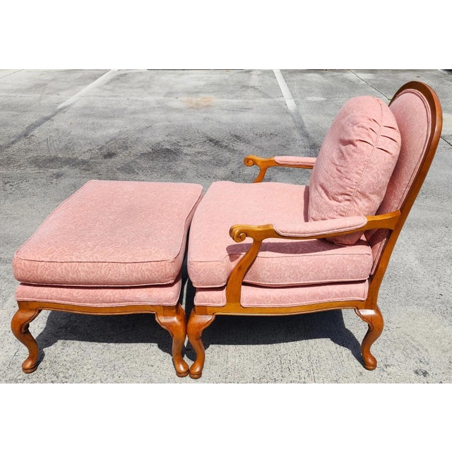 Pink Thomasville French Provincial Louis XV Pink Damask Chair & Ottoman Set For Sale - Image 8 of 12