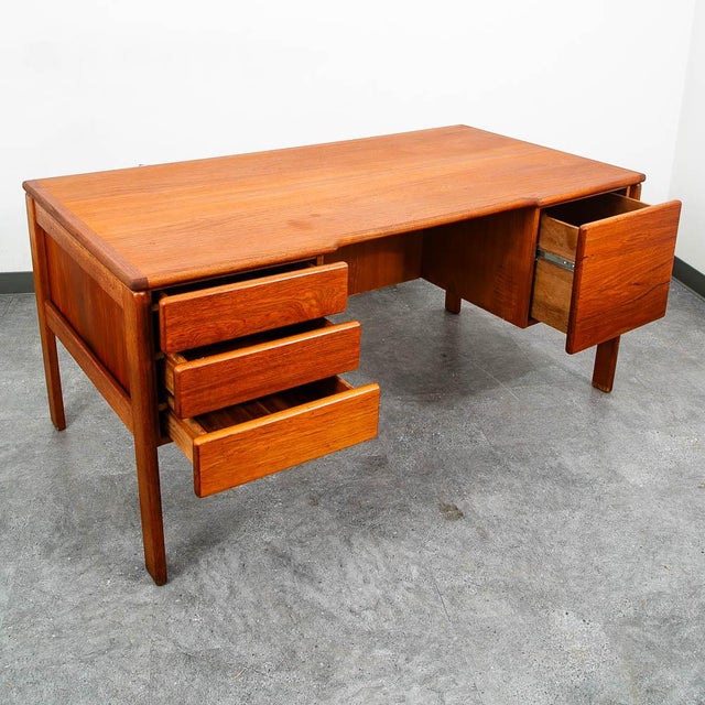 Brown Mid Century Danish Modern Desk Floating 4 Drawer Teak Executive File Large MCM For Sale - Image 8 of 12