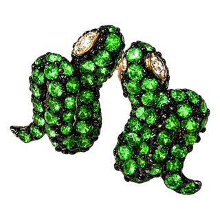 Late 20th Century Pair of Sterling Silver 925 Snake Diamond Emerald Earrings For Sale