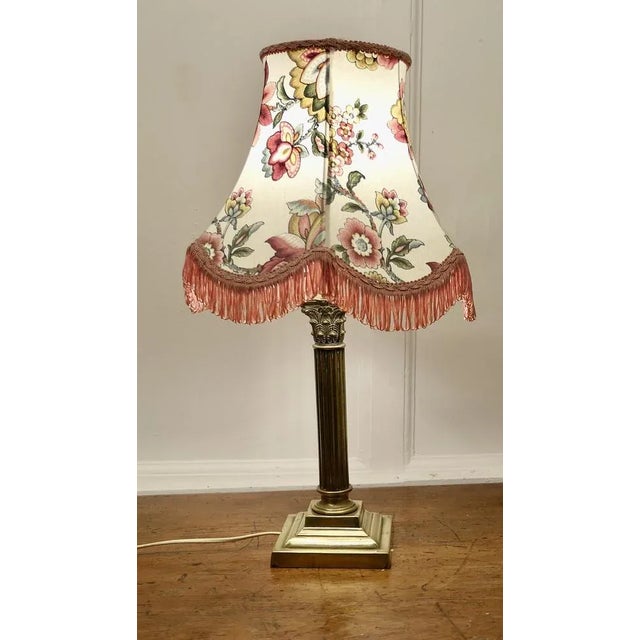 Corinthian Column Brass Table Lamp with Scalloped Linen Shade, 1920s For Sale - Image 6 of 7