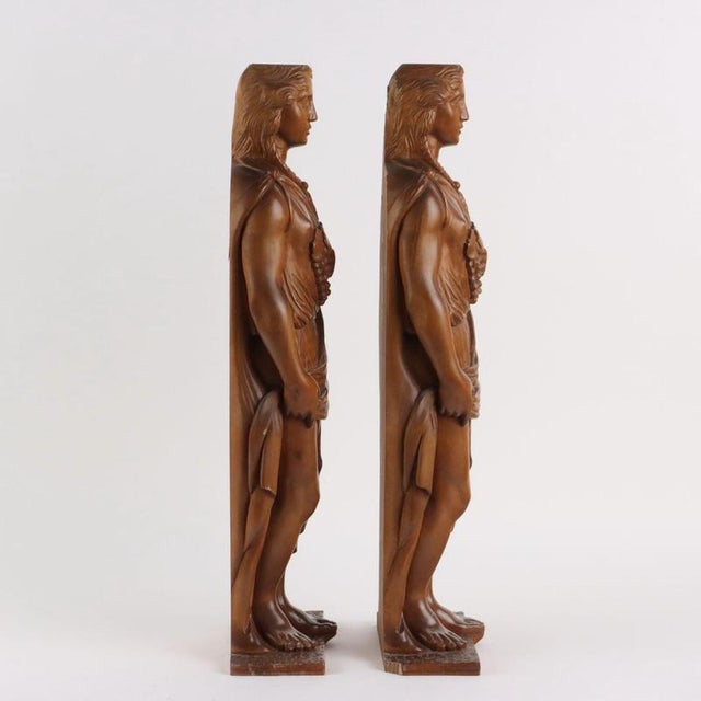 Brown Modern Female Figures in Walnut, 1970s, Set of 2 For Sale - Image 8 of 11