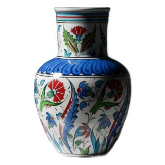 Handmade Ceramic Vase (20cm) – Classic Iznik Red Tulips & Blue Petal Collar – Traditional Floral Art For Sale