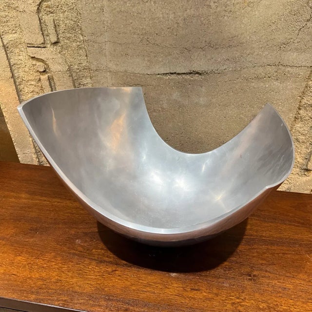 Modern 1980s Michael Lax Design Sculptural Serving Bowl for Metaal For Sale - Image 3 of 10