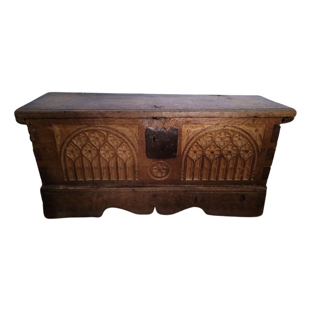 19th Century Gothic Chest in Oak Wood, North of Castile For Sale