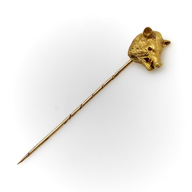 Victorian Late 19th Century Victorian 14k Gold Wild Boar Stick Pin With Ruby Eyes For Sale - Image 3 of 9
