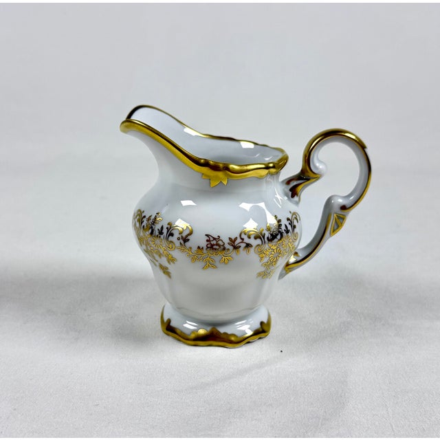 White Vintage Weimar Porzellan Katharina Gold-Gilt Tea Set for 6, 20 Pieces For Sale - Image 8 of 9