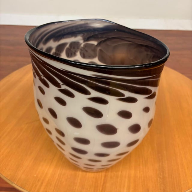 2000 - 2009 White and Black Brian Heritage Signed Handblown Art Glass Vessel, 2001 For Sale - Image 5 of 12