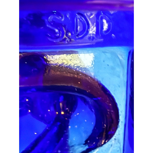 1980s Vintage Art Deco Nude Woman in a Pool Cobalt Blue Glass Soap, Jewelry, or Trinket Dish After Lalique Henrich Hoffmann For Sale - Image 5 of 7