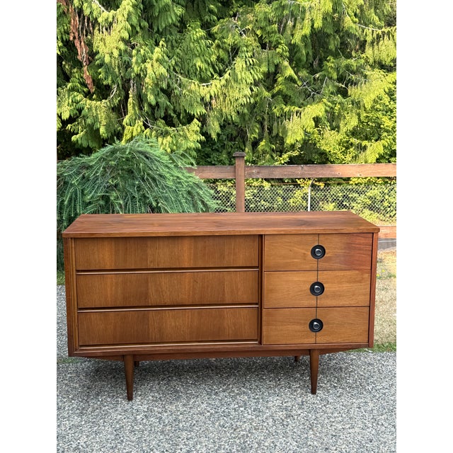 Mid Century Modern Six Drawer Lowboy Dresser by Stanley Furniture This mid century modern lowboy dresser by Stanley...