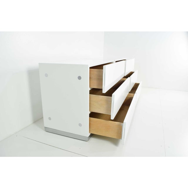 Mid-Century Modern Milo Baughman Nightstands in White Lacquer For Sale - Image 3 of 6