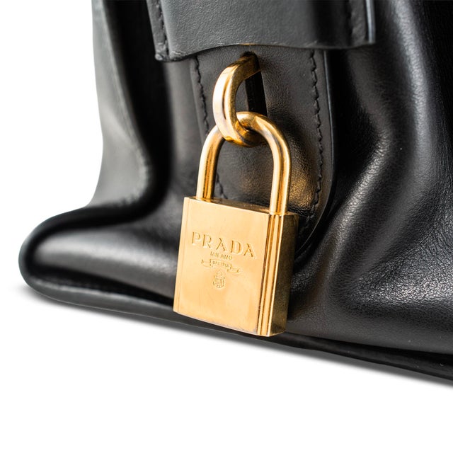 Prada Saffiano City Black Gold Hardware Leather Structured Tote Bag For Sale - Image 10 of 12