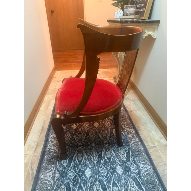 French Antique 19th Century Inlaid French Empire Biedermeier Gondola Style Side Chair For Sale - Image 3 of 7