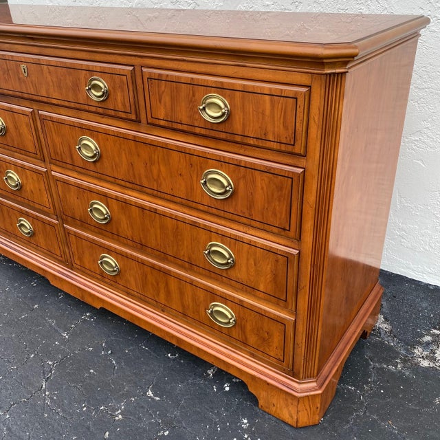 Vintage Drexel Yorkshire Collection American Dresser with 7 Drawers