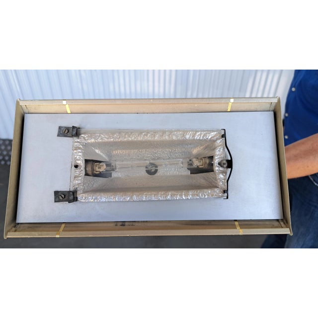 Burl Wood and Brass Floor Lamp from Relco Milano, 1975 For Sale - Image 6 of 8