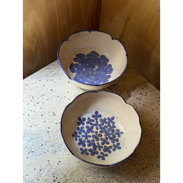 Hand-Thrown Ceramic Bowls with Scalloped Rim and Hydrangea Motif, 1980s, Set of 2 For Sale - Image 9 of 16