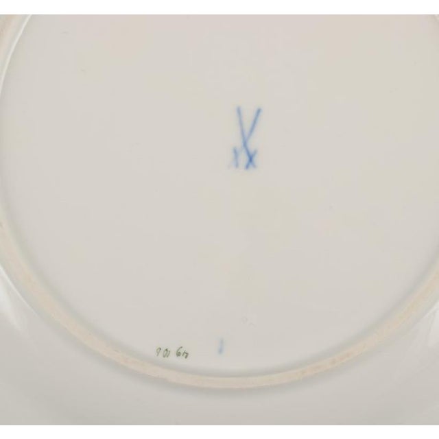 Gold German Dinner Plates from Meissen, 1920s, Set of 4 For Sale - Image 8 of 10