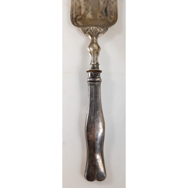19th Century Continental European Austrian 800 Silver Server With 3 Graces Engraving For Sale - Image 4 of 17
