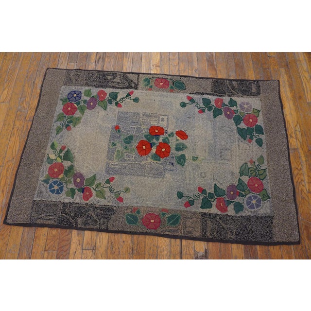 American 1930s Gray Floral Folk Art Antique American Hooked Rug 3 X 4'9" Handknotted Wool Carpet For Sale - Image 3 of 11