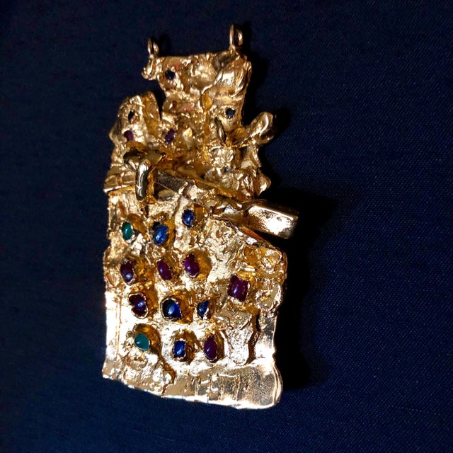 Igael Tumarkin, Gold Gilt Bronze Sculpture Pendant Israeli Tumarkin Abstract Modernist Jewelry, c.1960s-1970s For Sale - Image 9 of 11