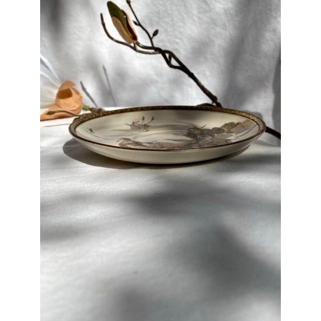 Ceramic Japanese Satsuma-Style Plate With Four Figures & Gilt Decoration For Sale - Image 7 of 10