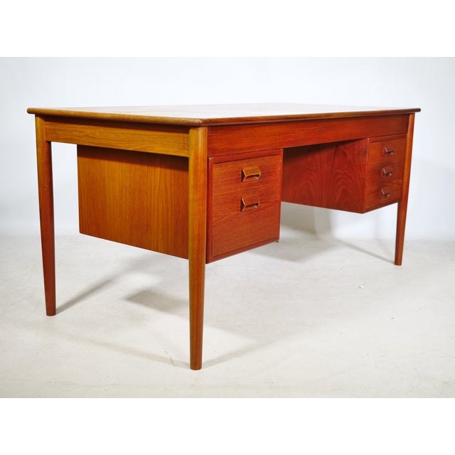 Mid-Century Modern Teak Desk by Børge Mogensen for Søborg Møbelfabrik, 1960s For Sale - Image 9 of 16