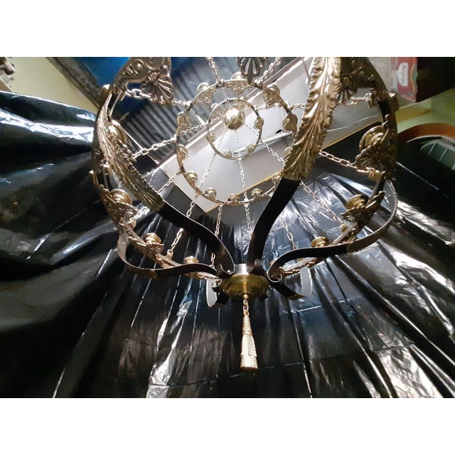 Bronze 1900’s Caldwell Neoclassic Gilt Bronze 30 Lights Large Chandelier For Sale - Image 8 of 10