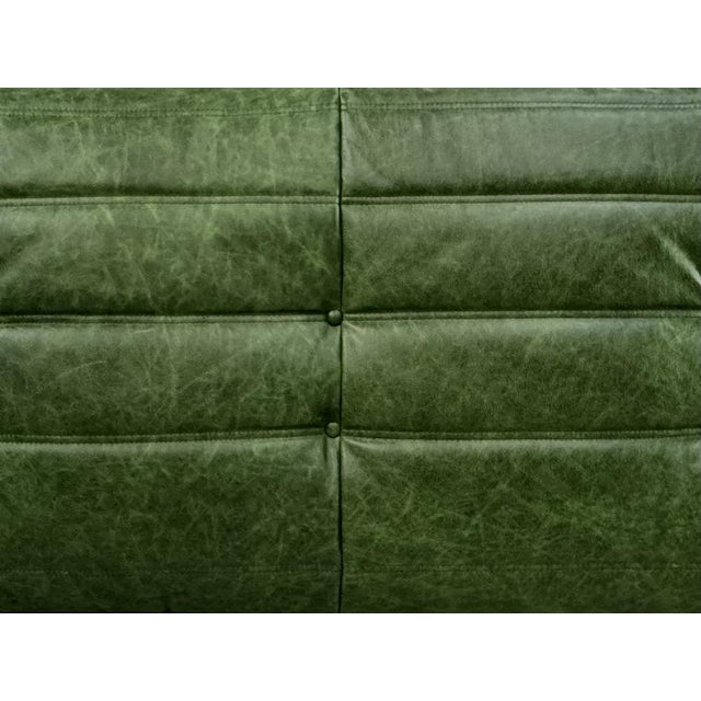French Three-Seater Togo Sofa in Forest Green Leather by Michel Ducaroy for Ligne Roset For Sale - Image 11 of 12
