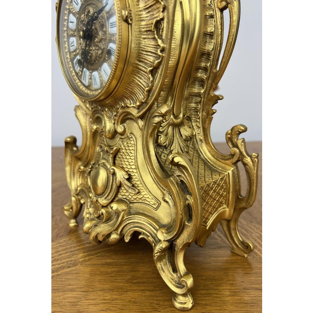 Metal Vintage Rococo Mantel Clock in Brass For Sale - Image 7 of 14