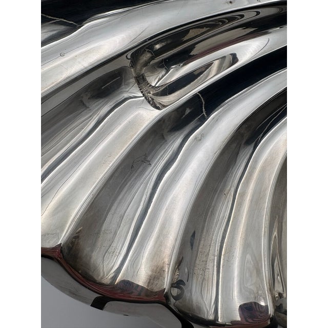 Vintage English Silver Mfg. Corp. Silverplate Scallop Shell Serving Dish For Sale - Image 4 of 8