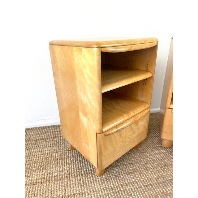 Vintage Mid-Century Modern Heywood Wakefield Pair of Encore Nightstands Model 518 For Sale - Image 18 of 18