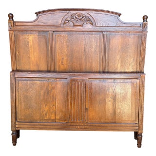 Antique Solid Oak 55'' Wide Panel Bed With Matching Rails & Carved Floral Headboard & Footboard For Sale
