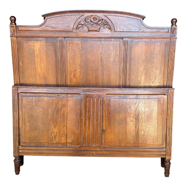 Antique Solid Oak 55'' Wide Panel Bed With Matching Rails & Carved Floral Headboard & Footboard For Sale