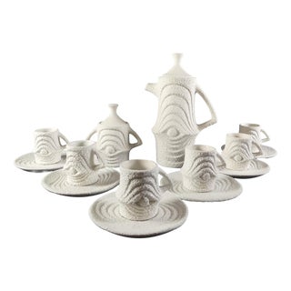 Op Art Mocha Set, 1970s, Set of 14 For Sale