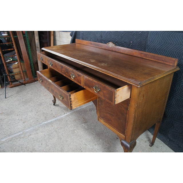 Antique French Country Queen Anne Style Mahogany Burl Buffet Sideboard Server For Sale - Image 11 of 18