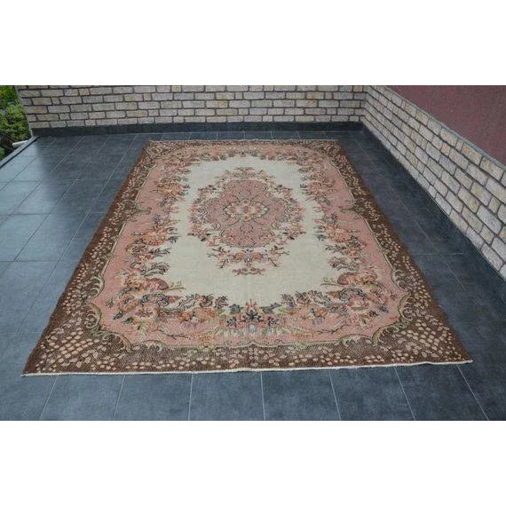 1960s Vintage Turkish Oushak Hand-Knotted Rug - 6′9″ × 9′10″ For Sale - Image 10 of 10