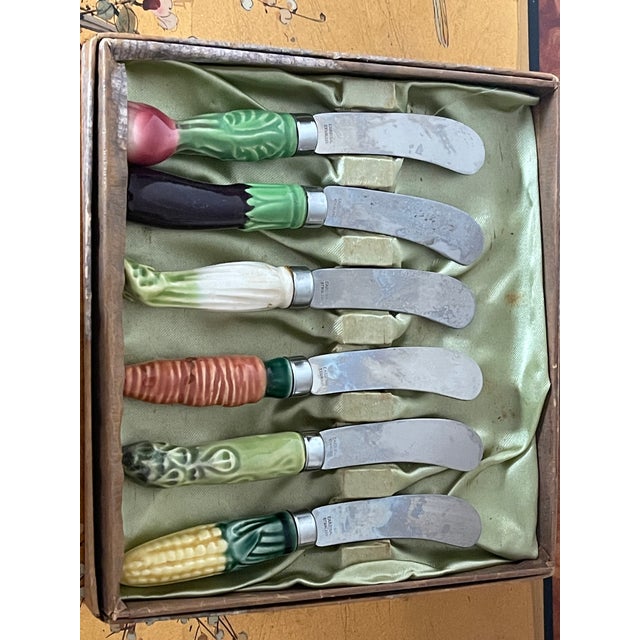 1960s Vintage Whimsical Ceramic Set of Cheese Knives - 16 pcs For Sale - Image 5 of 5