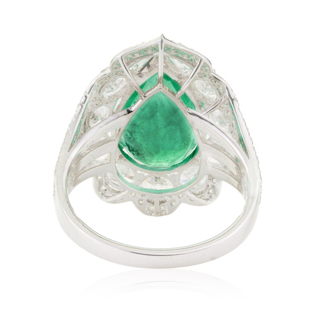 Chic 5.03ct Emerald and 1.99ct Diamond Pear Cocktail Ring in 18k White Gold Size 6.5 For Sale - Image 12 of 18
