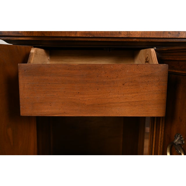 Drexel French Regency Louis XVI Carved Burled Walnut Lighted Breakfront Bookcase Cabinet, Circa 1960s For Sale In South Bend - Image 6 of 18