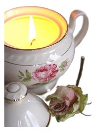 Example of English Filled Candles
