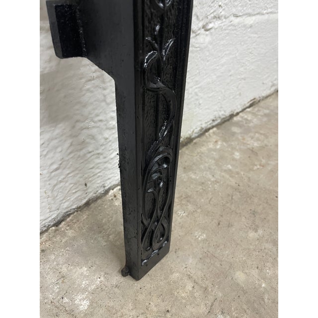 Late 19th Century Cast Iron Surround 24.5"w X 30" H - Ornate Victorian Era From New Orleans For Sale In Mobile - Image 6 of 7