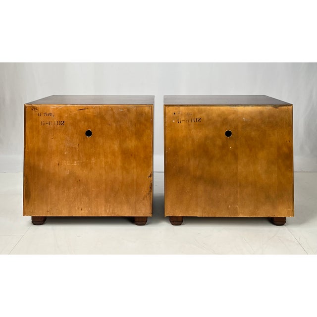 Vintage Henredon Attributed Asian Asian-Inspired Walnut Nightstands / Cabinets – Pair For Sale - Image 15 of 16